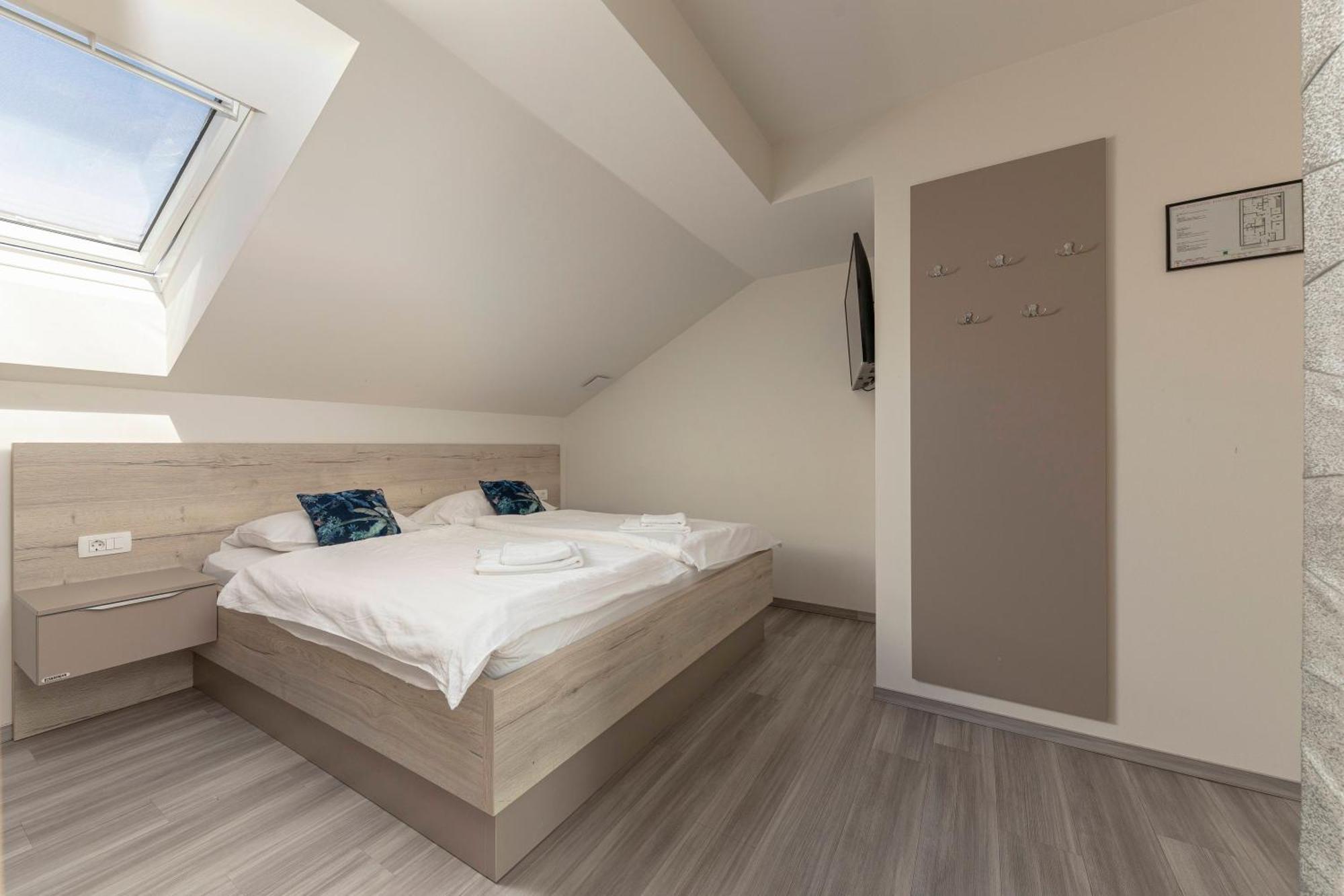 Rooms S Center Slovenske Konjice Екстериор снимка